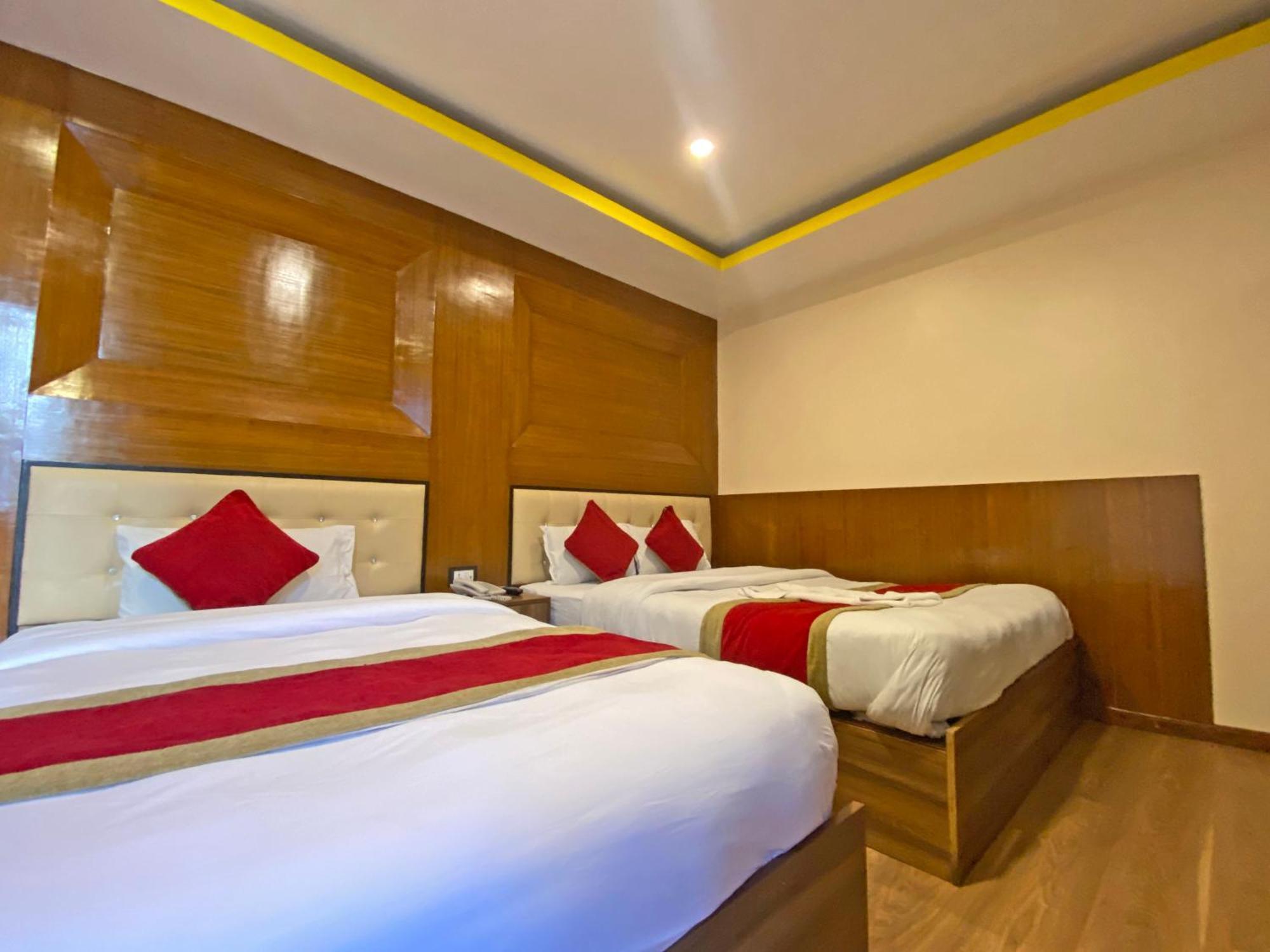 Hotel Airport Holiday Kathmandu Exteriör bild