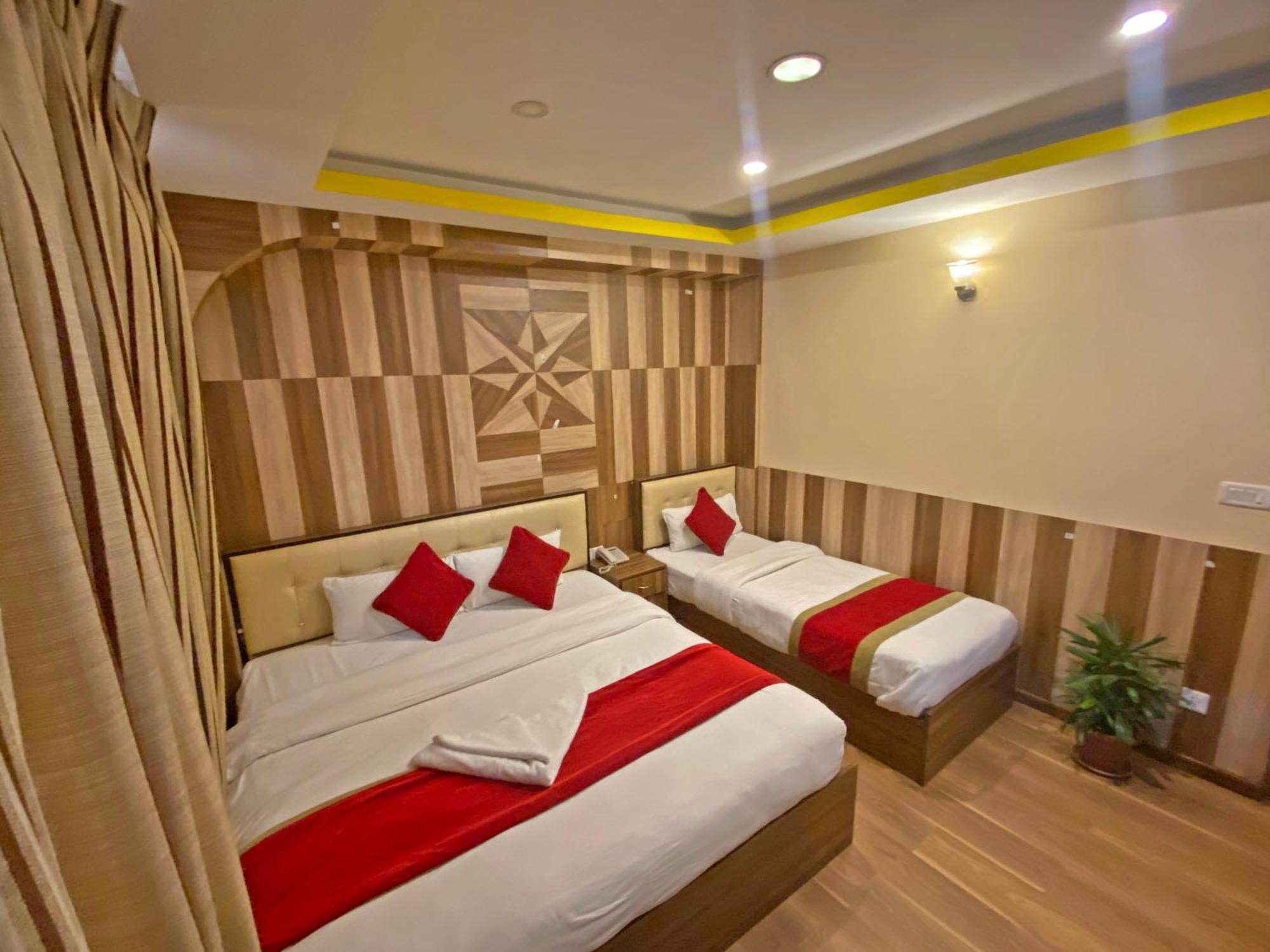 Hotel Airport Holiday Kathmandu Exteriör bild