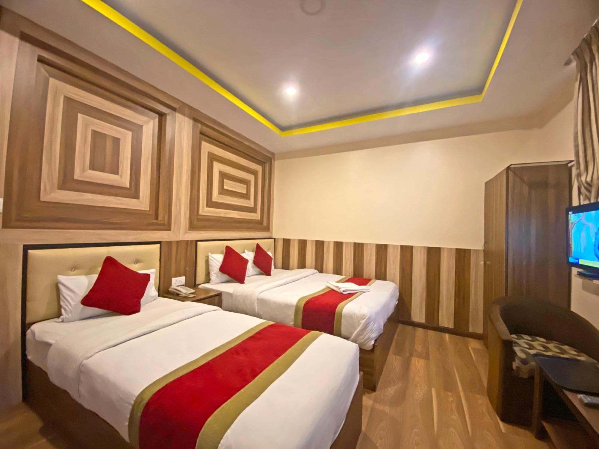 Hotel Airport Holiday Kathmandu Exteriör bild