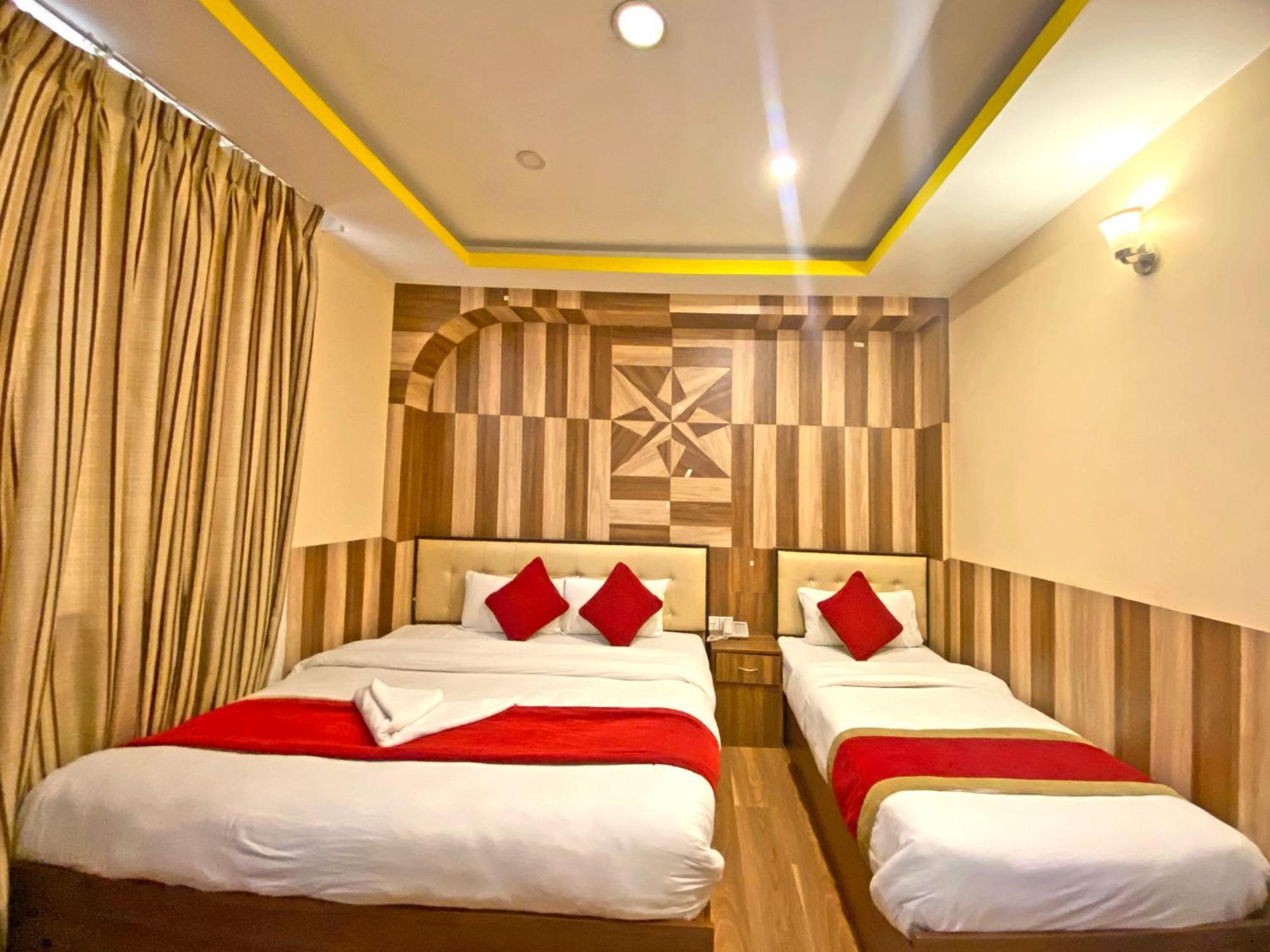 Hotel Airport Holiday Kathmandu Exteriör bild